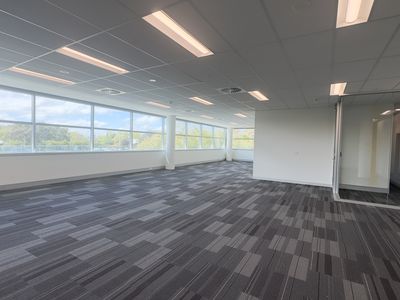 EQ2 / 70 Kent Street, Deakin