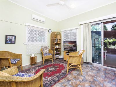 28 Parkes Street, Oak Flats
