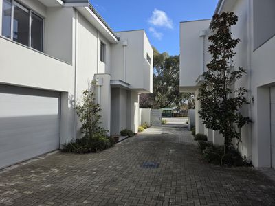 406D Canning Highway, Como