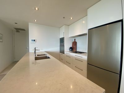 1005 / 480 St Kilda Road, Melbourne