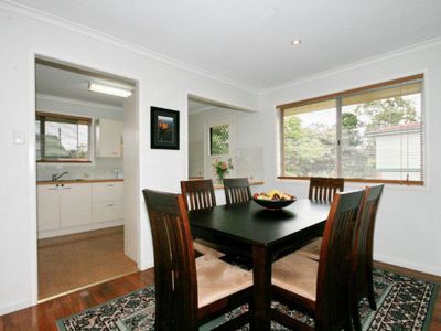 25 Sunstone Street, Manly West