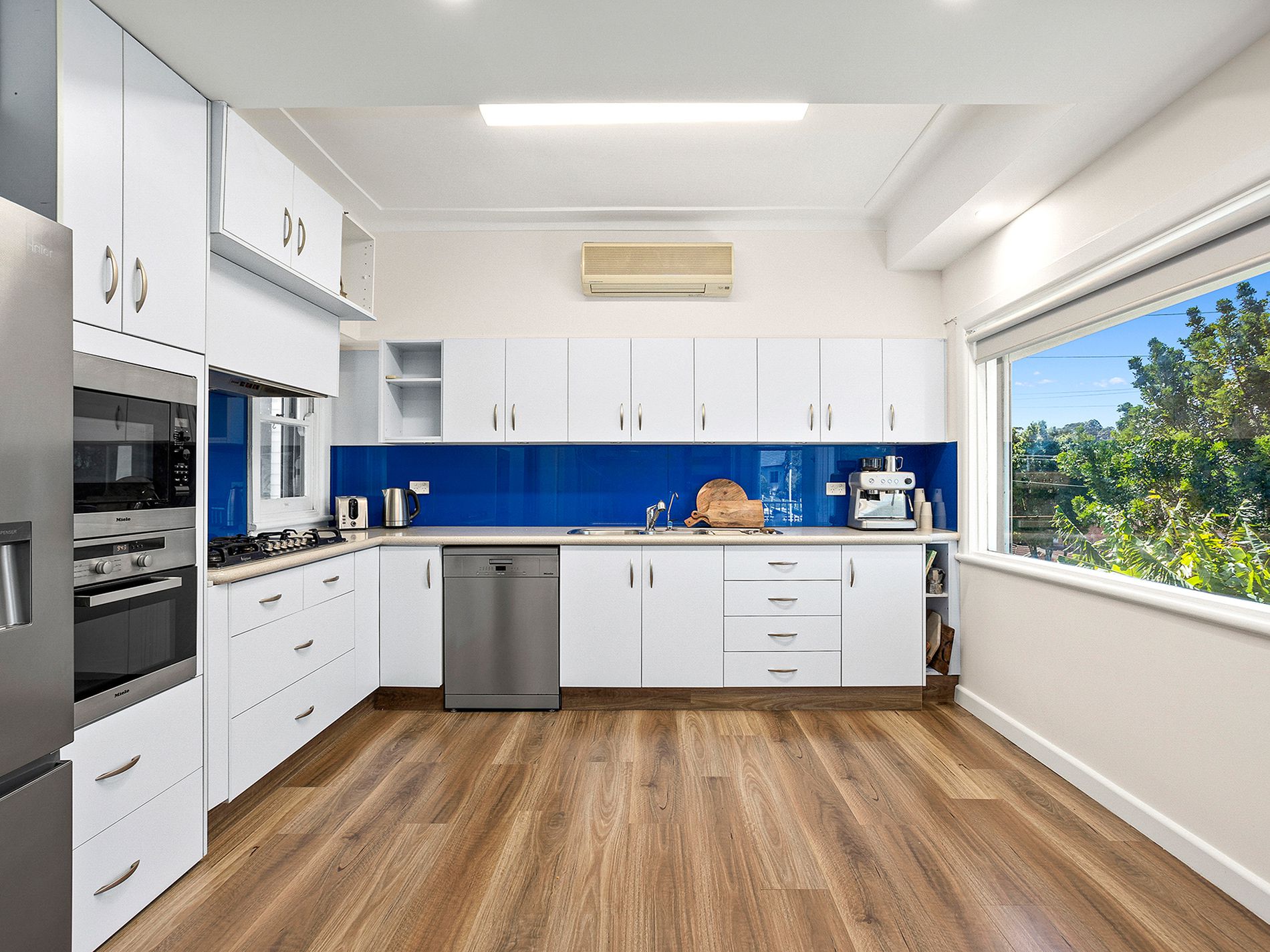 53 Stanleigh Crescent, West Wollongong