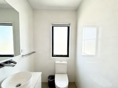 12 Banggu Street, Throsby