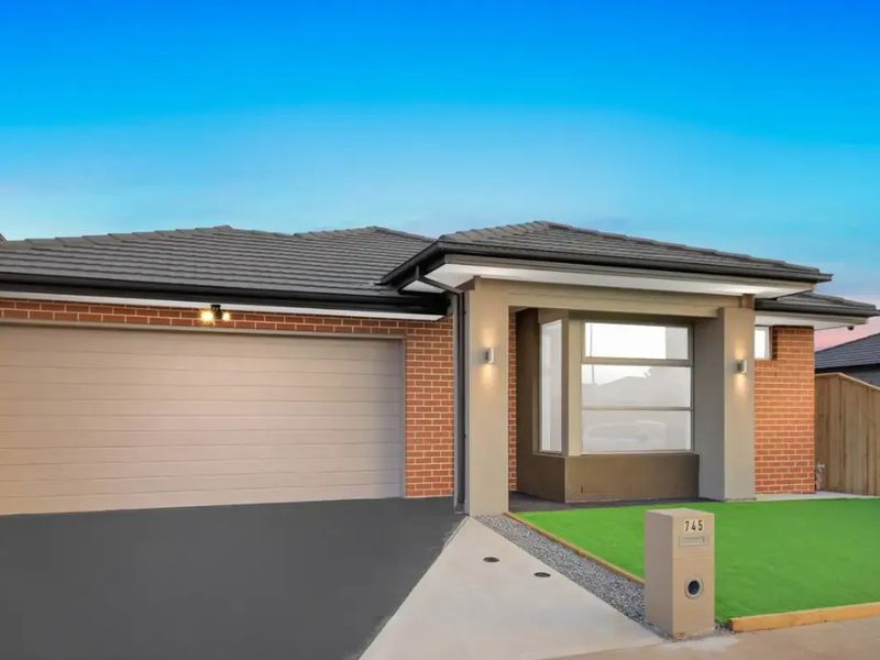 745 Neale Road, Deanside