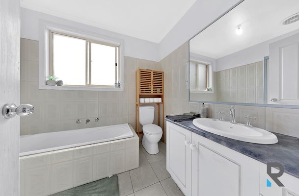 3 / 24 Barrymore Road, Greenvale