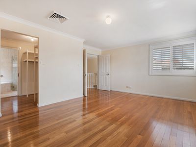 64 Greenway Drive, West Hoxton