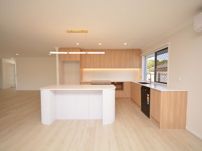 85 Sunview Road, Springfield