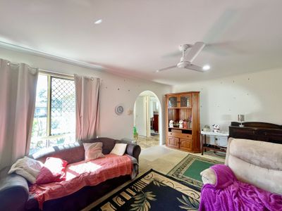 9 Vicki Parade, Torquay