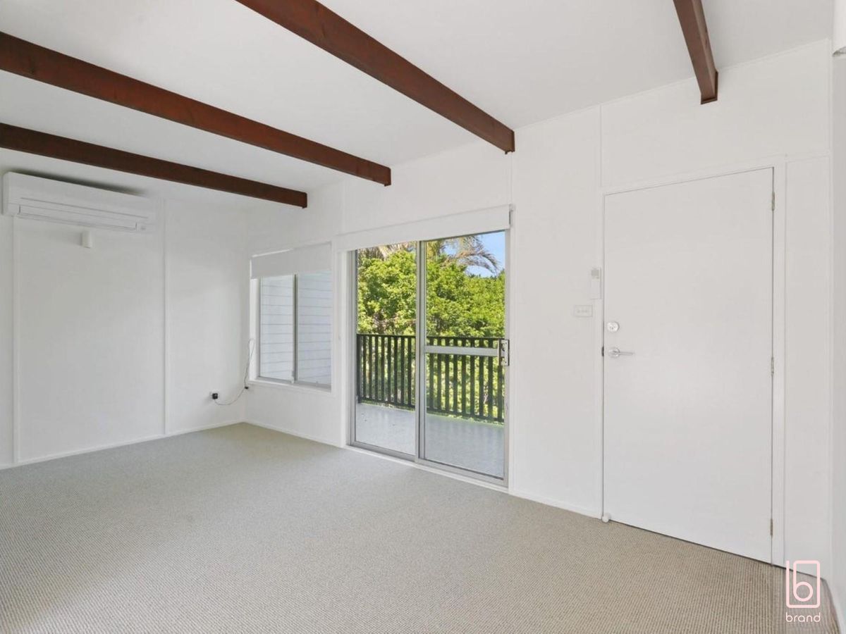 329 Tuggerawong Road, Tuggerawong