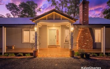 18 Florence Avenue, Emerald