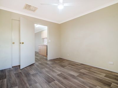 2B Eaglemont Drive, Swan View