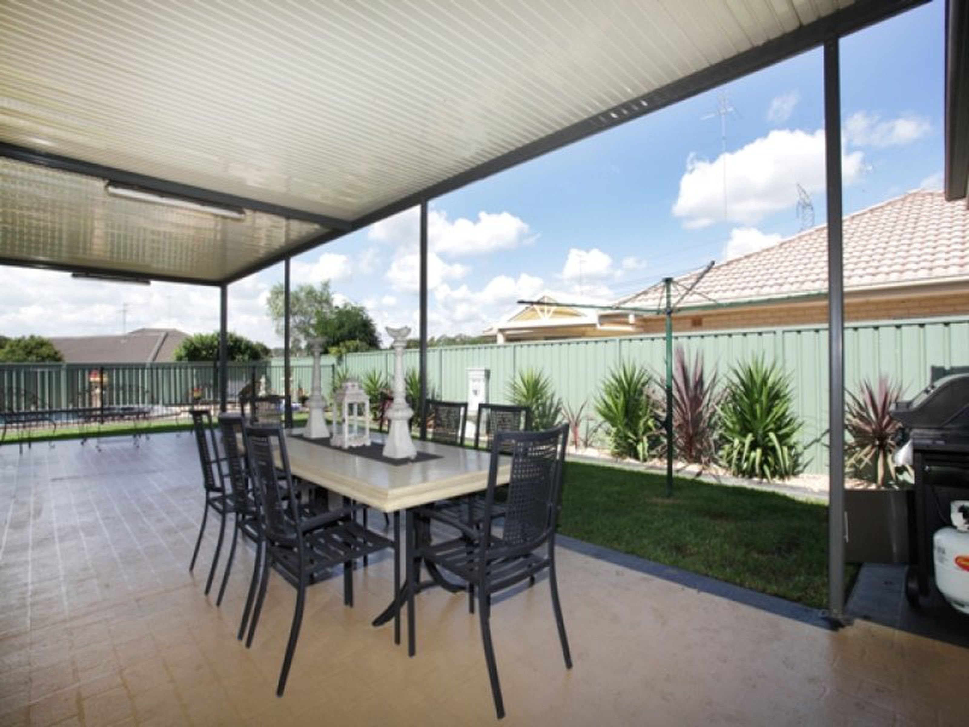 22 Glengarry Drive, GLENMORE PARK
