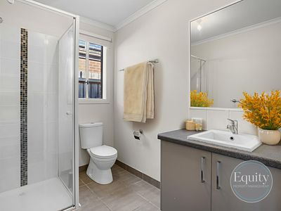 18 Montdami Way, Carrum Downs