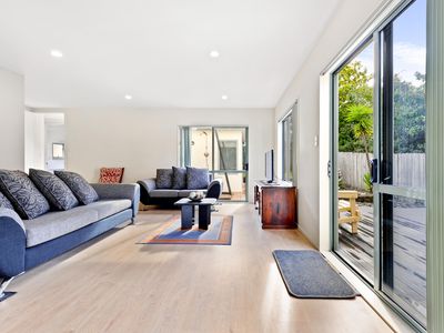 27 Connemara Court, West Harbour