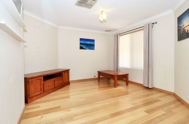 32 Argonaut Avenue , Waikiki