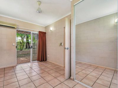 A5 / 3 Fairway Drive, Driver