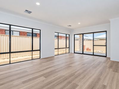 66 Destino Loop, Southern River