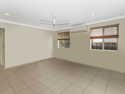 33 Meadowbrook Drive, Aitkenvale