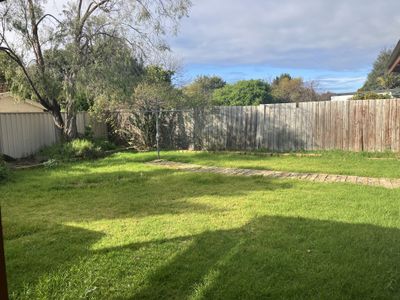 12 Glamorgan Avenue, Werribee