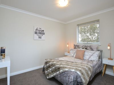 2 / 8 Tali Mews, Karlkurla