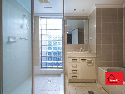 27a / 43-51 Giles Street, Kingston