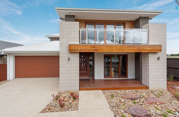 15 Greenvale Gardens Boulevard, Greenvale