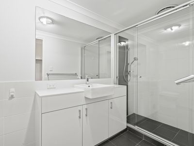 3 / 2 First Avenue, Applecross