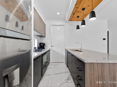 86 Highline Boulevard, Truganina