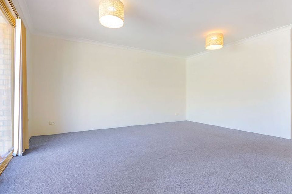 2 / 9 Merope Close , Rockingham