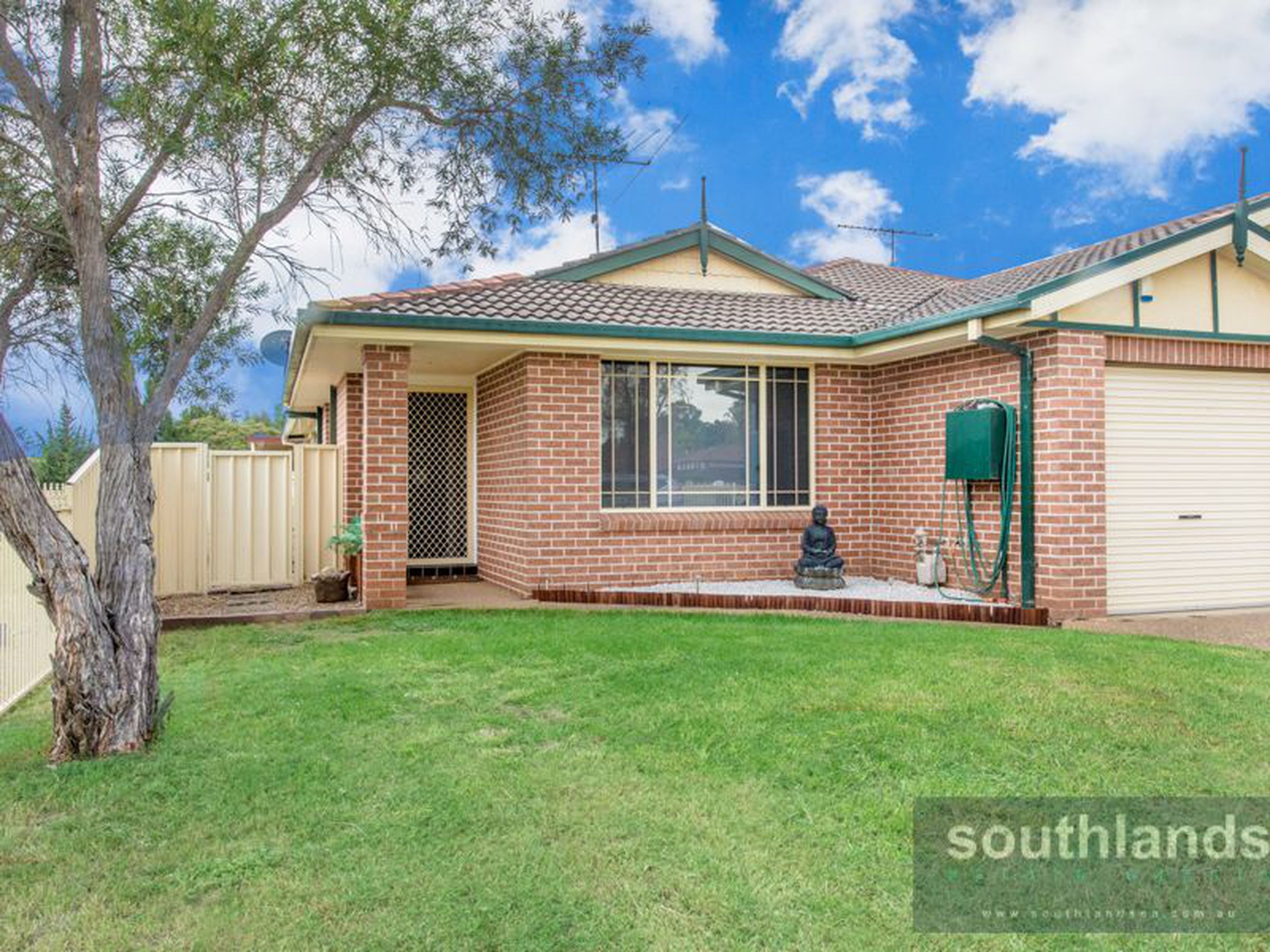 13 Gershwin Crescent, CLAREMONT MEADOWS
