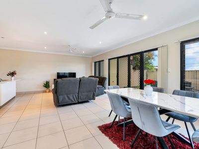 4 / 33 La Pira Circuit, Rosebery