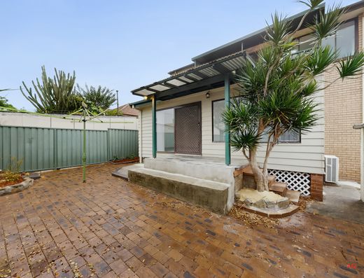 53 FIRST AVENUE, Berala