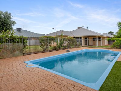 11 Smythe Drive, Broadwood