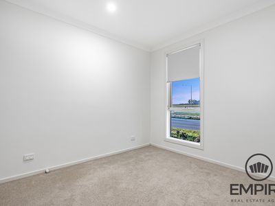 6 Portobello Boulevard, Clyde North