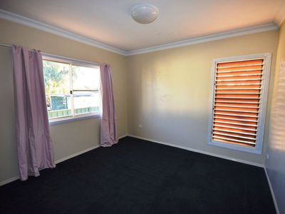 151 Kingfisher Street, Longreach