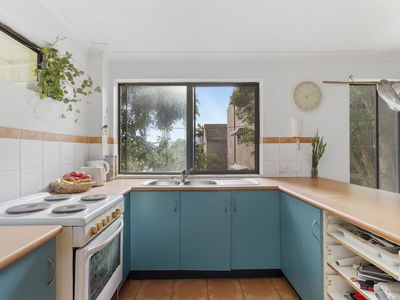 5 / 7 Lather Street, Southport