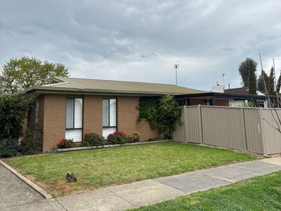 1 / 34 Oak Street, Seymour