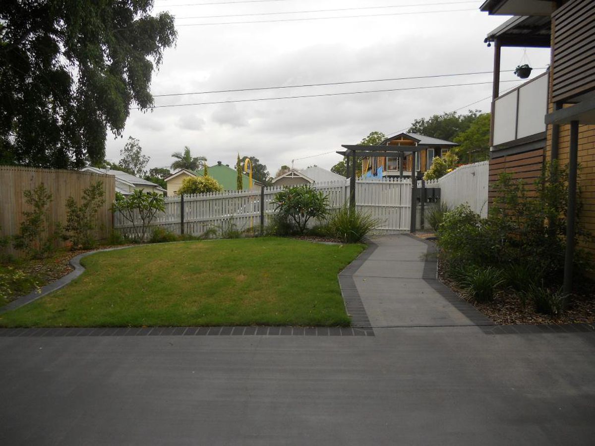 2 / 140 Arthur Terrace, Red Hill