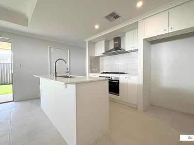 7 Siesta Way, Madora Bay