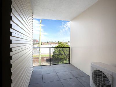 205A / 8 Clinch Avenue, Preston