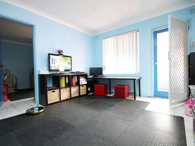 4 / 8 Fairmount Street, Lakemba