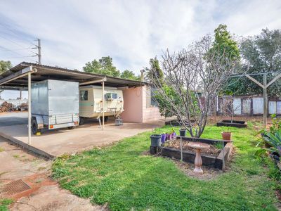 1 Broadarrow Road, Kalgoorlie