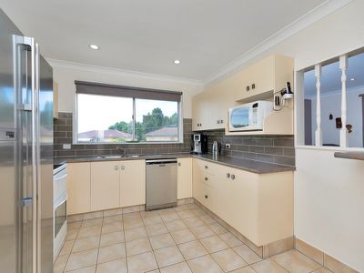 1 Creston Street, Raceview