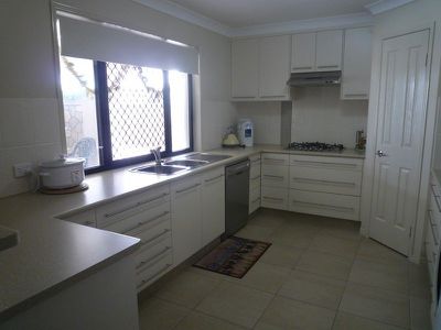 7 Honeyeater Court, Woodgate