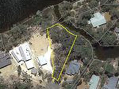 24 Flora Grove, Molloy Island