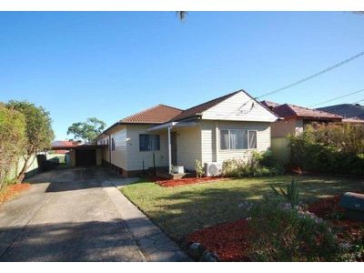 32A Robertson Road, Chester Hill