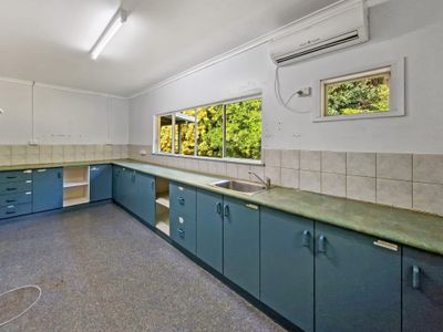 1 Tolga Road , Atherton