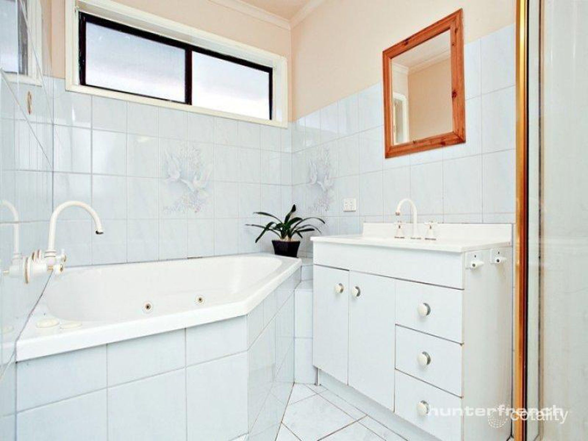 158 Central Avenue, Altona Meadows