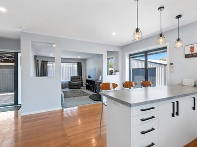 44 Emlyn Place, Avondale