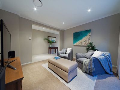 72 Rowland Ave, Wakerley